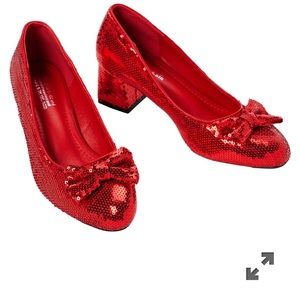 RUBY RED SLIPPERS SIZE 7 NWT